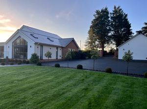 Side view- click for photo gallery